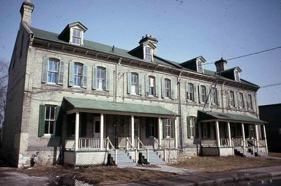 Plate 77, Wellington Street, Lindsay, row houses