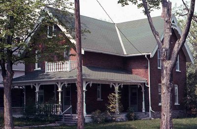 Oak Street, Fenelon Falls, private dwelling