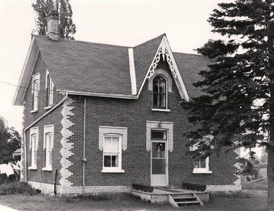 Plate 13, South Portage Road, Eldon Township, private dwelling