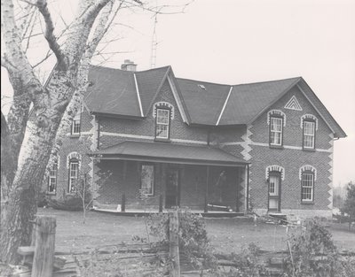 Plate 14, Farm house, Mariposa Township