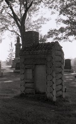 Log House Tombstone, Riverside Cemetery, Lindsay, Ontario