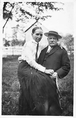 William Henry Hamilton + Margaret Emma Trennum, c1913