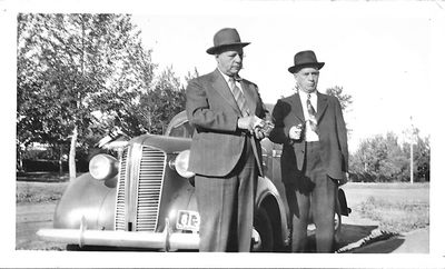 Bruce and Thorne Hamilton, July 1941