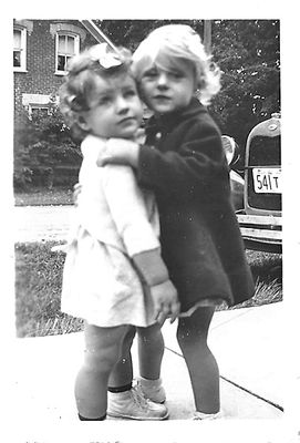 Carol Lynne and Patricia Ann Thomas, September 1941