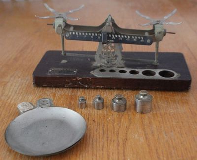 Eastman Studio Scale -Avoirdupois Weights