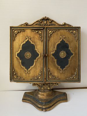 Picture frame- Ornate