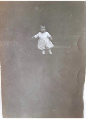 Small child, Unidentified, Date unknown