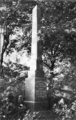 Le monument du fondateur de la paroisse Monsieur Casselman