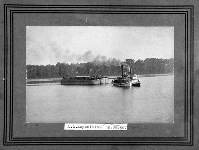 À l'exposition en barge.