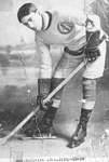 Hector Dallaire arborant l'uniforme des Canadiens de Montréal.