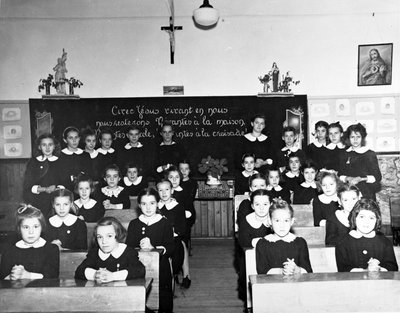 Classe de 4e et 5e année du Couvent Sacré-Coeur.