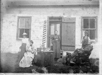 La boutique de barbier de Cléo Laniel