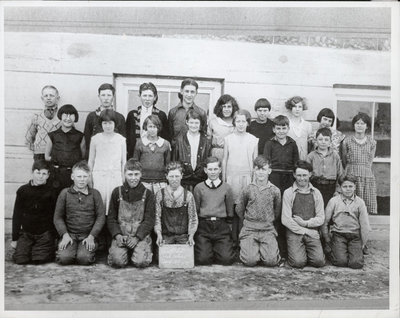 Class photograph, Castleton Public School, Cramahe Township, August 1931