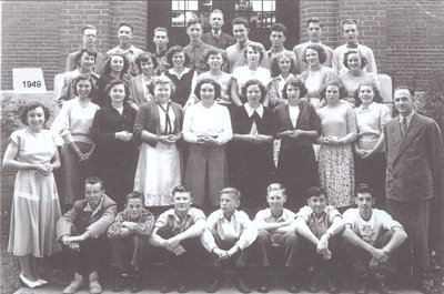 Class photograph, Colborne High School, Colborne, Cramahe Township, 1949