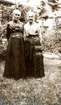 Reproduction photograph of Lavinia Marie "Winnie” (nee Merriman) Lockwood and Annie Elizabeth "Tottie” (nee Merriman) McColl