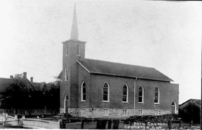 Postcard of Castleton Methodist Church (later United Church)