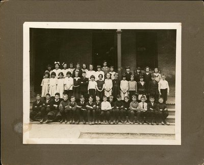 Class photograph, Colborne Elementary School, Colborne, Cramahe Township,  ca.1920