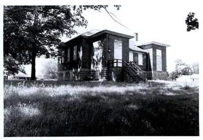 Photograph of Castleton Public School, Castleton Women's Institute scrapbook