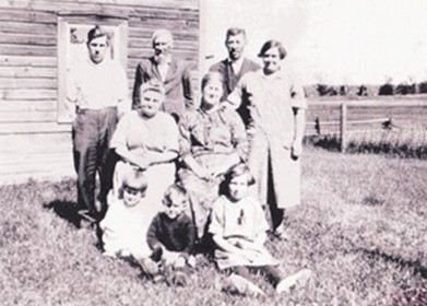 Photograph of the Trenear family, Cramahe Township