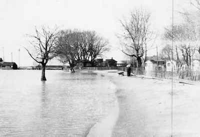 Beach floods