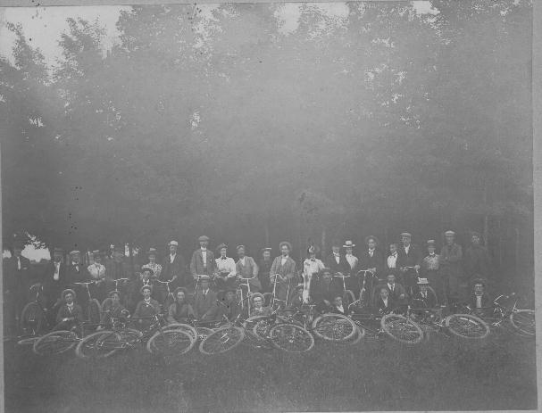 Bicycle Club 1898