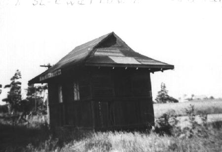 Hamilton and Northwestern Railway Flag Stop at Stewarttown