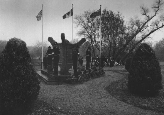 Cadets at cenotaph during Remembrance Day Parade, 1990