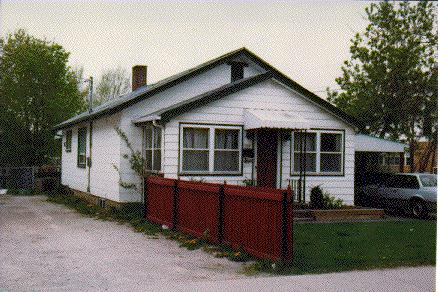 #102 Guelph Street 1990