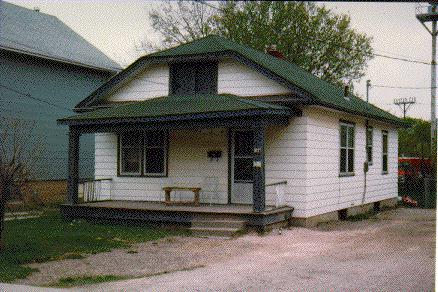 #104 Guelph Street 1990