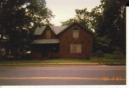 Derelict property in Norval 1990