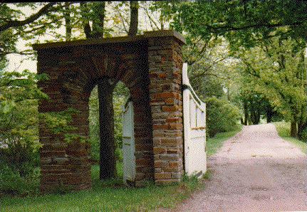 Stone Gateway on Maple Avenue 1990