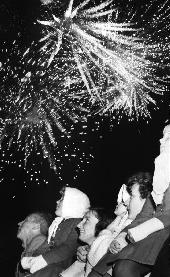 Legion & Council present Victoria Day Fireworks, 1962