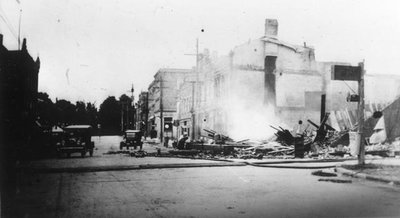 Remains of the O'Neill Block after fire, 1922