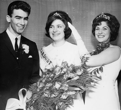 Crowning of Stardust Queen at Georgetown High School prom.