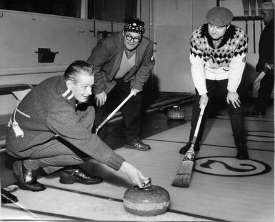 North Halton Curling Club free curling sessions