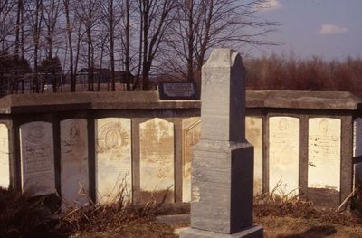 Worden Pioneer cemetery