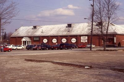 The Olde Hide House, built as a warehouse for Beardmore in 1899.