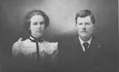 Siblings Agnes and Will Warren