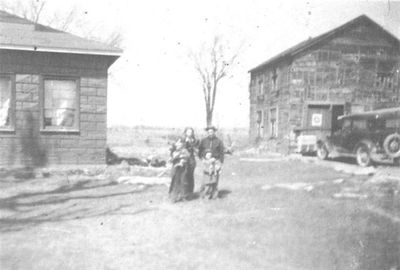 Joseph and Kathleen (Kirby) Drake and family