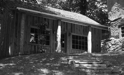 Exterior of Harrington Handcrafts at 6 Prince Street c.1974