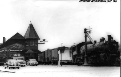 Georgetown CNR Station - Steam locomotive #5568 built by Grand Trunk between 1910 and 1912.