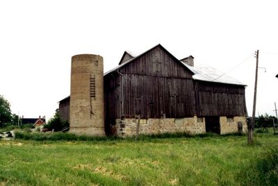 16469 Ten Sideroad, at Winston Churchill Blvd. - the barns and out buildings.