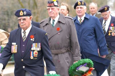 Wreath bearers Shel Lawr, Barry Timleck and Ed Culverhouse.