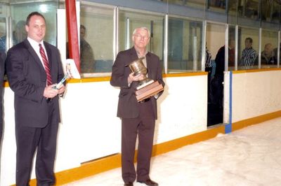 Finn Poulstrup with trophy after Future Stars game