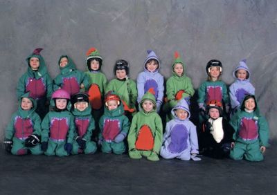 Georgetown Skating Club's &quot;Dinosaurs CanSkate&quot;