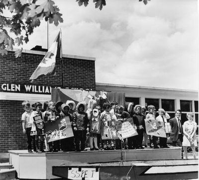 School aged children representing the North-West Territories and Yukon in the Commonwealth Day program