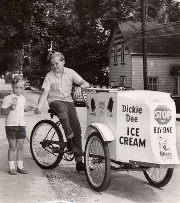 Dickie Dee ice cream treats