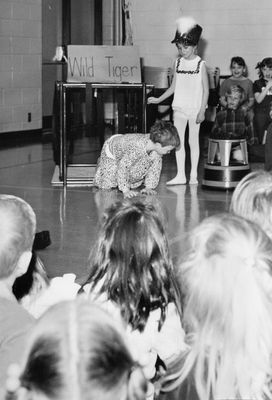 Student releases snarling tiger at Joseph gibbons Public School circus