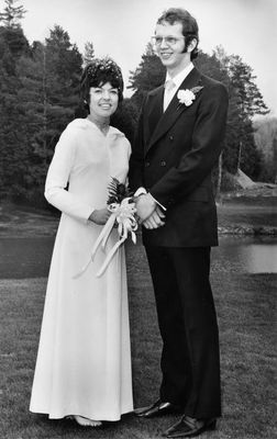 Sharon Louise Gorth married Glen Allan Huffman on May 8th