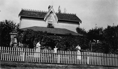 Front view of home